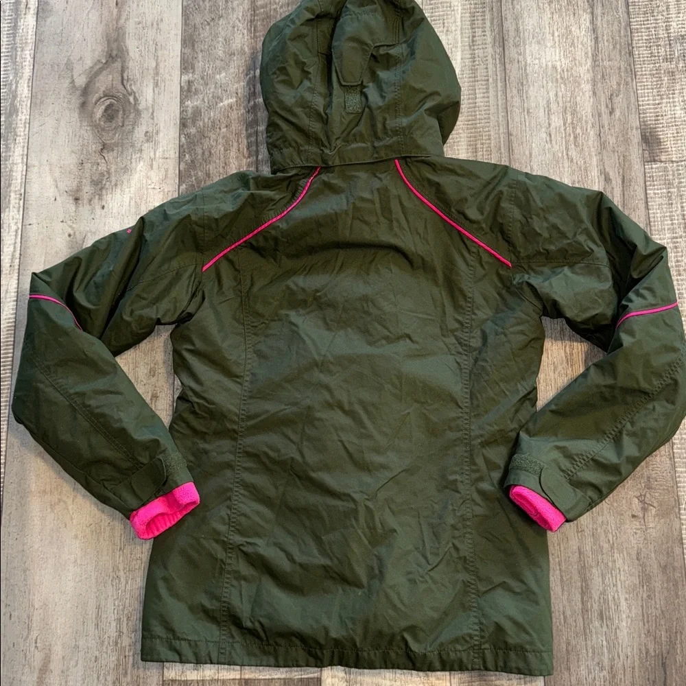 COLUMBIA Green/ Pink Accents - - 3 in 1 Coat- size kids 18-20 or Adult Small